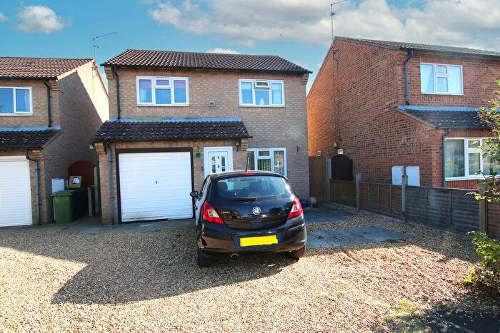 3 Bedroom Detached House For Sale In Harold Heading Close, Chatteris, PE16