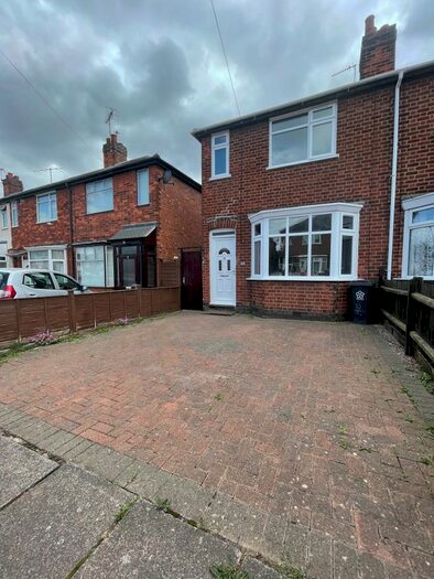 2 Bedroom Semi-Detached House To Rent In Checketts Close, Leicester, LE4