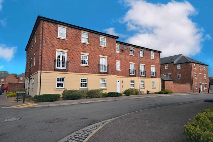 2 Bedroom Flat To Rent In Proclamation Avenue, Kettering, NN14