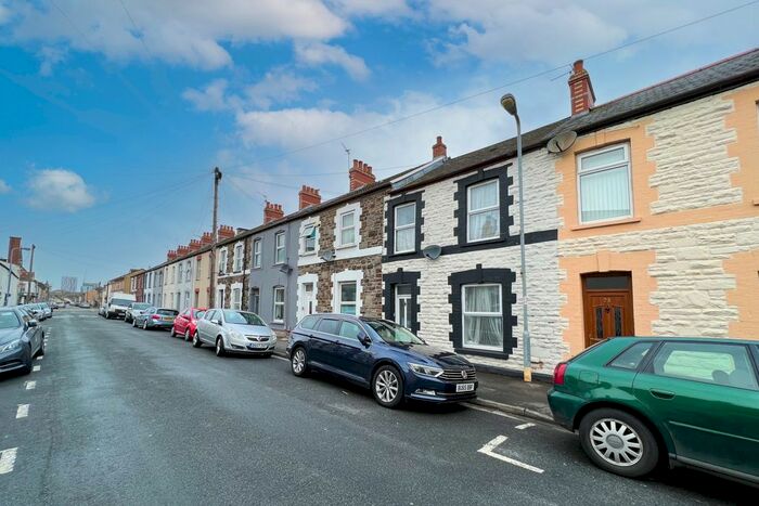 3 Bedroom Terraced House For Sale In Ruby Street, Adamsdown, CF24