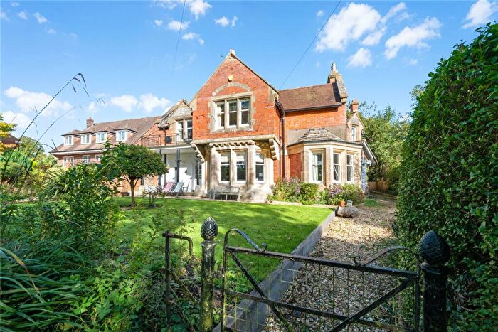 4 Bedroom Detached House For Sale In Dorchester Road, Stratton, Dorchester, DT2