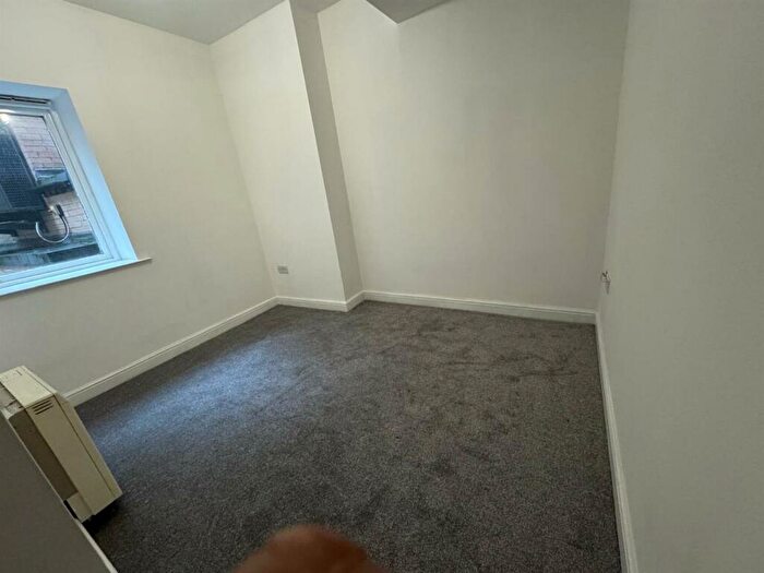 2 Bedroom Flat To Rent In Calder Court, Town Hall Street East, Halifax, HX1