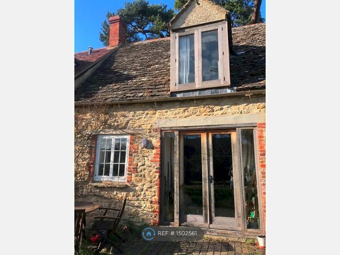 1 Bedroom Terraced House To Rent In Church Street, Faringdon, SN7