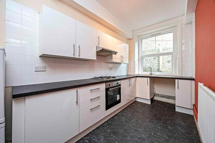 2 Bedroom Apartment For Sale In Wilbury Road, Hove, BN3