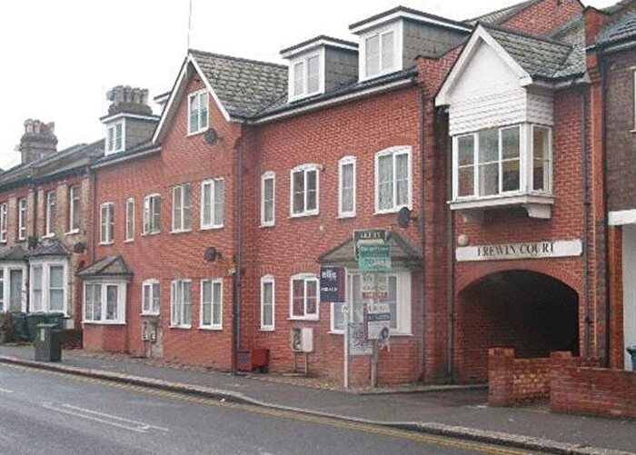 2 Bedroom Flat For Sale In Headstone Road, Harrow, HA1