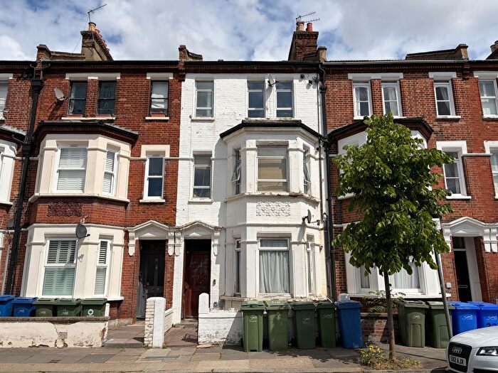 1 Bedroom Flat For Sale In Flat, Valmar Road, Camberwell, London, SE5