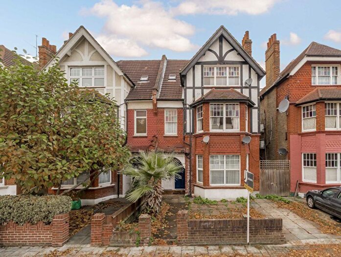 2 Bedroom Flat For Sale In Riggindale Road, Streatham, SW16