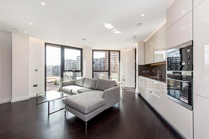2 Bedroom Apartment To Rent In Haines House, Charles Clowes Walk, SW11
