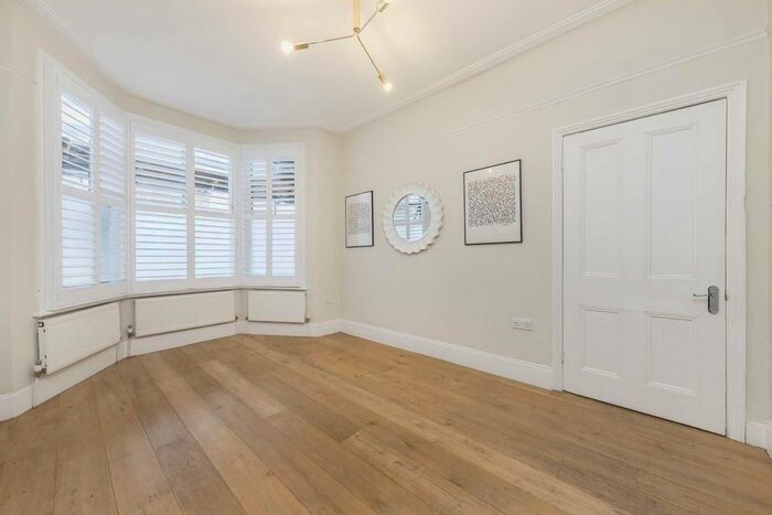 4 Bedroom Detached House To Rent In Cunnington Street, London, W4