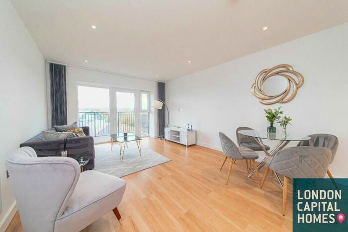 2 Bedroom Apartment To Rent In Fairbank House Beaufort Square, Colindale, NW9