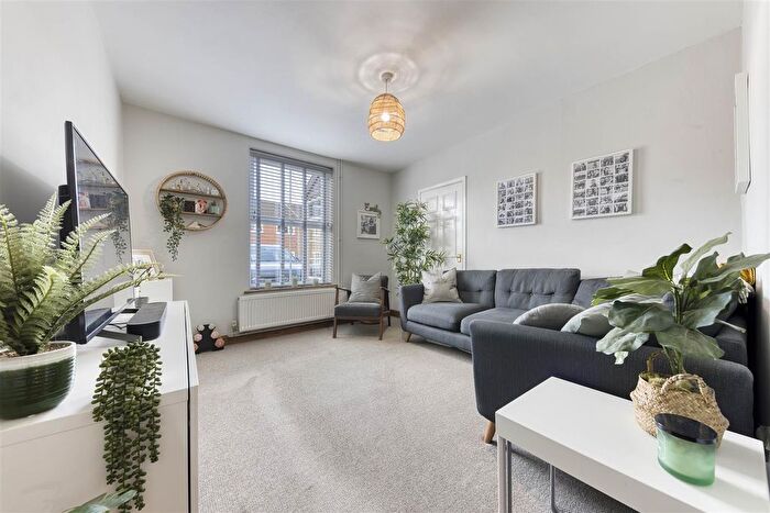 3 Bedroom Terraced House For Sale In Magdalen Road, Norwich, NR3