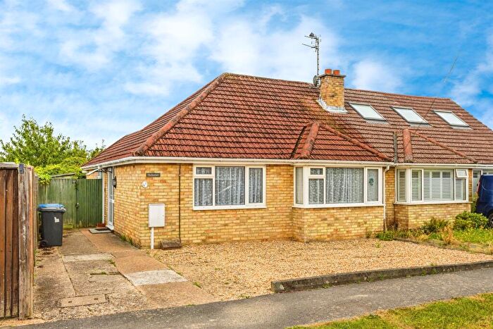 2 Bedroom Semi-Detached Bungalow For Sale In Meadow Lane, Burgess Hill, RH15