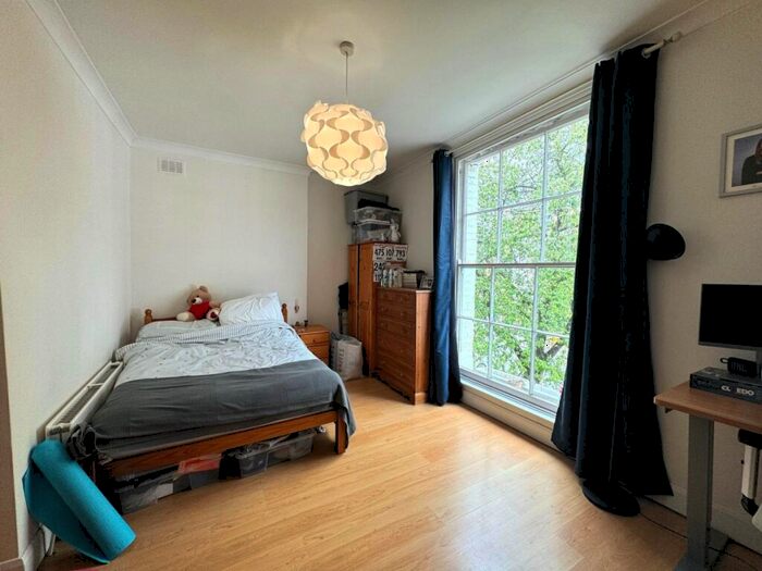 Studio To Rent In Hemingford Road, Islington, N1