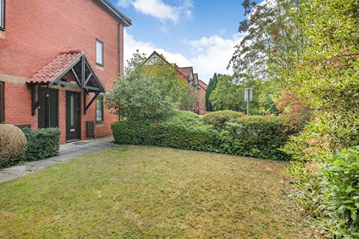 1 Bedroom Flat To Rent In Napier Court, Gefle Close, Bristol, BS1