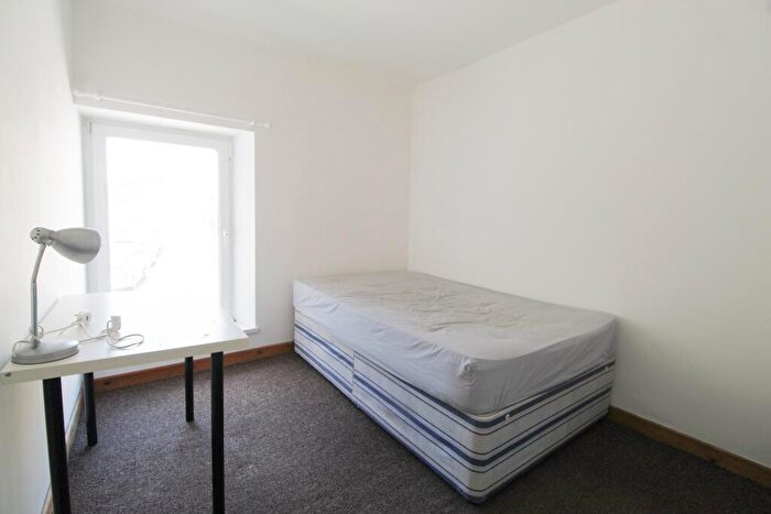 1 Bedroom House To Rent In John Street, Treforest, CF37