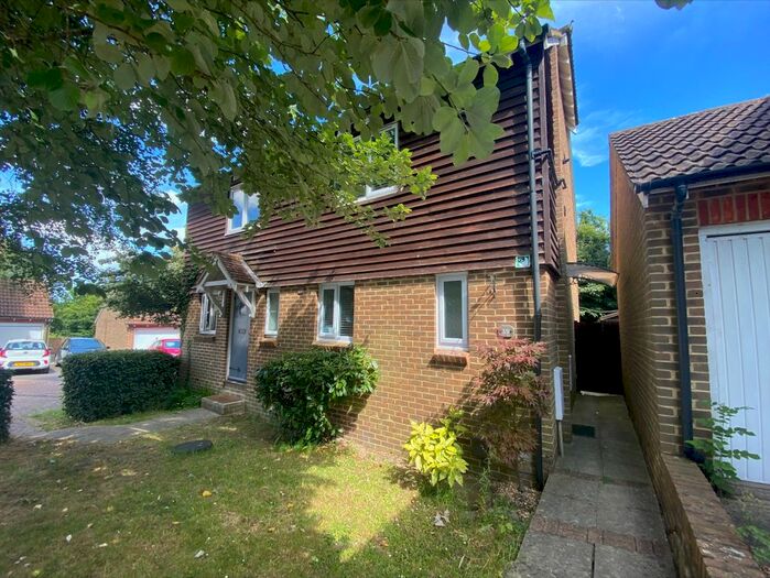 2 Bedroom Semi-Detached House To Rent In Bradbridge Green, Singleton, Ashford, TN23