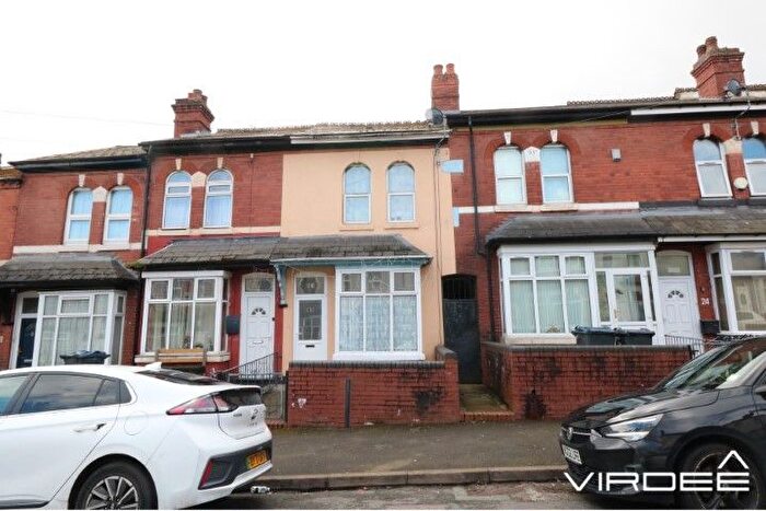 3 Bedroom Terraced House For Sale In Hamilton Road, Handsworth, West Midlands, B21