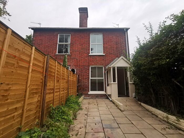 2 Bedroom House To Rent In Churchfields Road, Salisbury, SP2