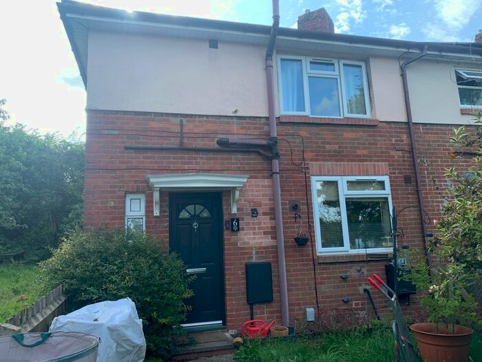 2 Bedroom Property To Rent In Main Road, Amesbury, Salisbury, SP4