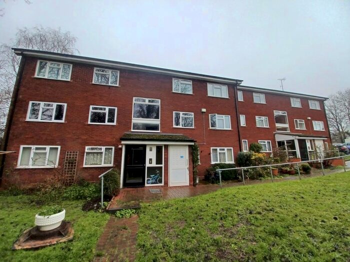 2 Bedroom Flat To Rent In Newton Road, Knowle, Solihull, B93
