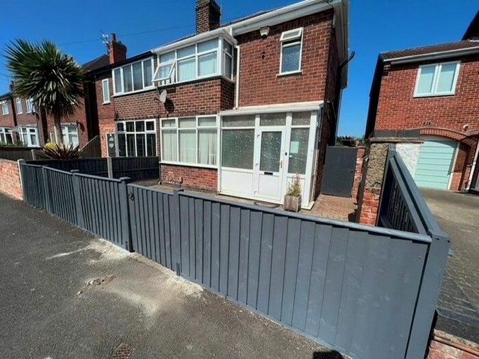 3 Bedroom Semi-Detached House To Rent In Grosvenor Ave, Sawley, NG10