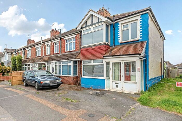 3 Bedroom End Of Terrace House To Rent In Freshbrook Road, Lancing, West Sussex, BN15