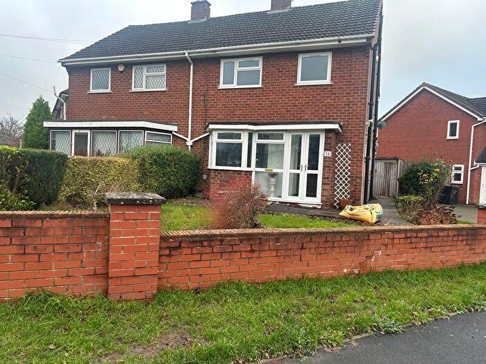 3 Bedroom Semi-Detached House To Rent In Wildmoor Lane, Catshill, Bromsgrove, B61
