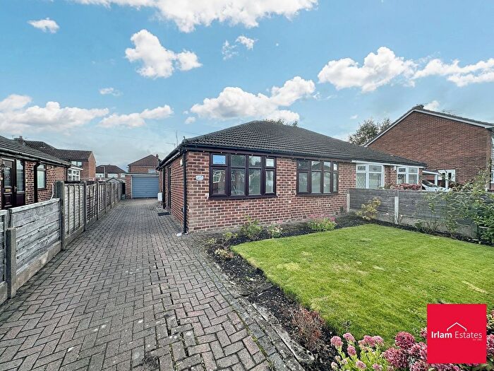 2 Bedroom Semi-Detached Bungalow For Sale In Parkstone Road, Irlam, M44