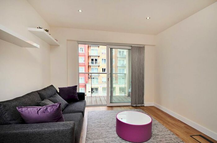 1 Bedroom Flat To Rent In Boulevard Drive, Colindale, London, NW9