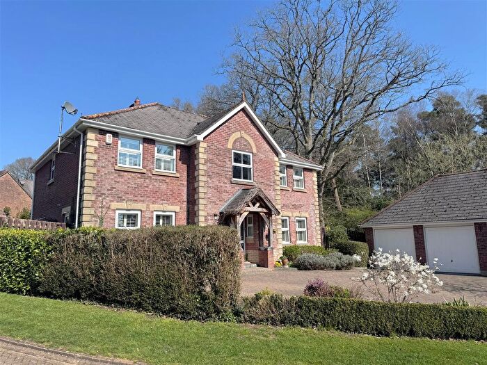 5 Bedroom Detached House For Sale In Woolton Lodge Gardens, Woolton Hill, RG20