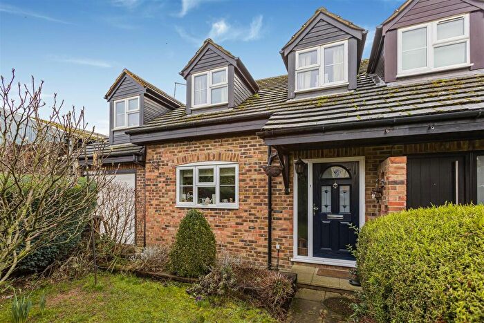 4 Bedroom End Of Terrace House For Sale In Garden Terrace, Chapmore End, SG12