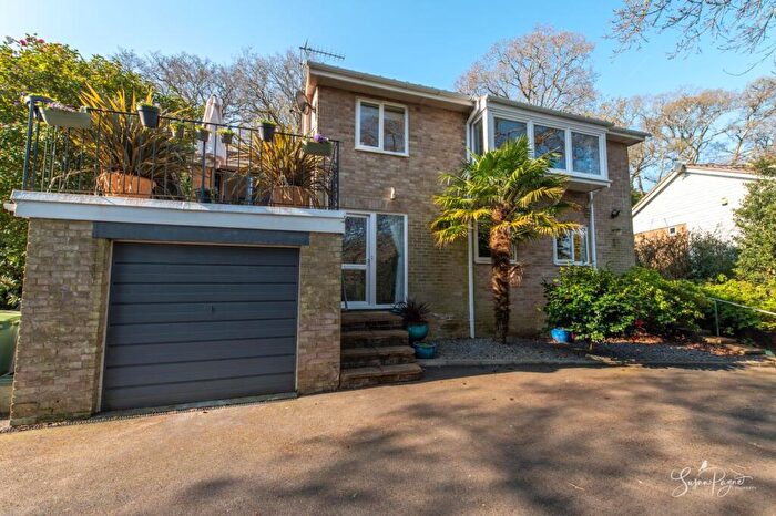 2 Bedroom Detached House For Sale In Webster Way, Alverstone Garden Village, Sandown, PO36