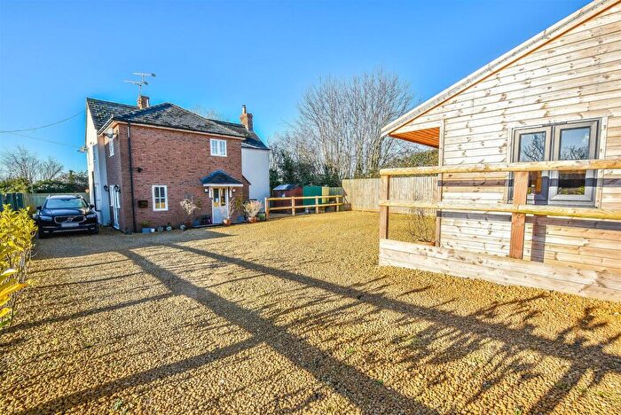 4 Bedroom Detached House For Sale In Bristol Road, Cam, GL11