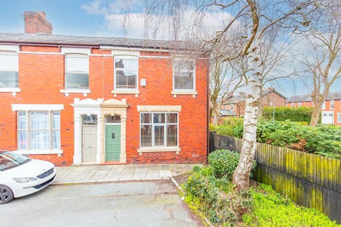 3 Bedroom End Of Terrace House For Sale In Dove Avenue, Penwortham, PR1