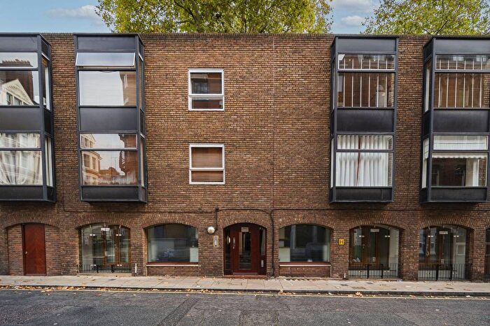 1 Bedroom Flat To Rent In Ridgmount Street, Bloomsbury, London, WC1E