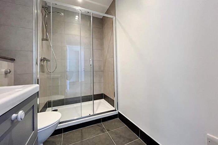 2 Bedroom Flat To Rent In Bournemouth, BH2
