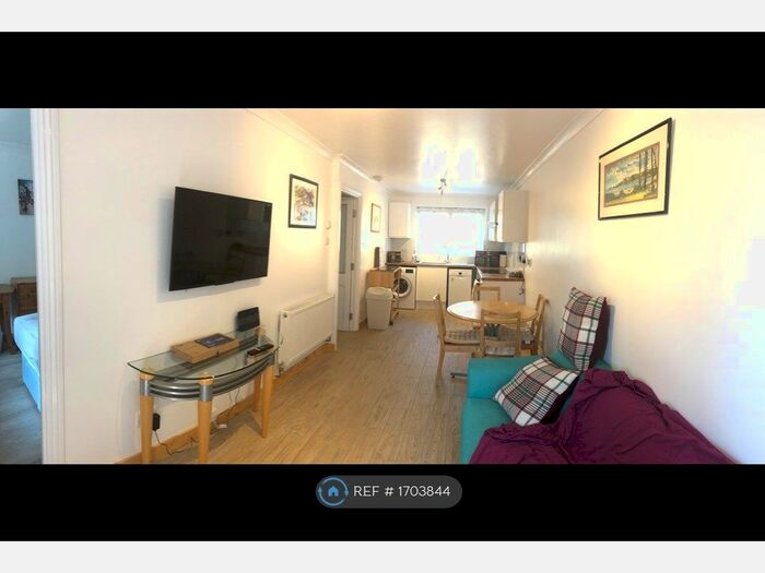 4 Bedroom Maisonette To Rent In Wynford Road, London, N1