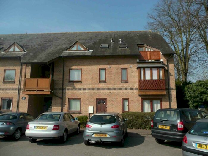 1 Bedroom Flat To Rent In Dove Court, Old Place Yard, Bicester, OX26