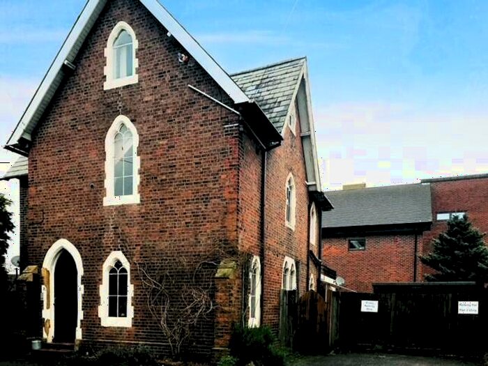 1 Bedroom Apartment To Rent In Waterloo Road, Freemantle, SO15