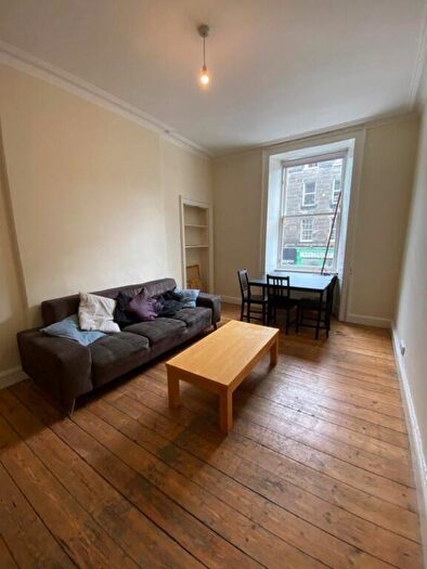 5 Bedroom Flat To Rent In Clerk Street, Edinburgh, EH8