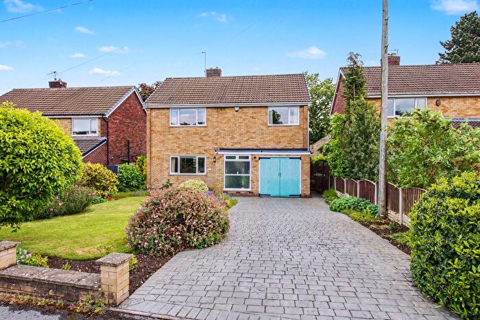 4 Bedroom Detached House For Sale In Deerlands Road, Ashgate, Chesterfield, S40