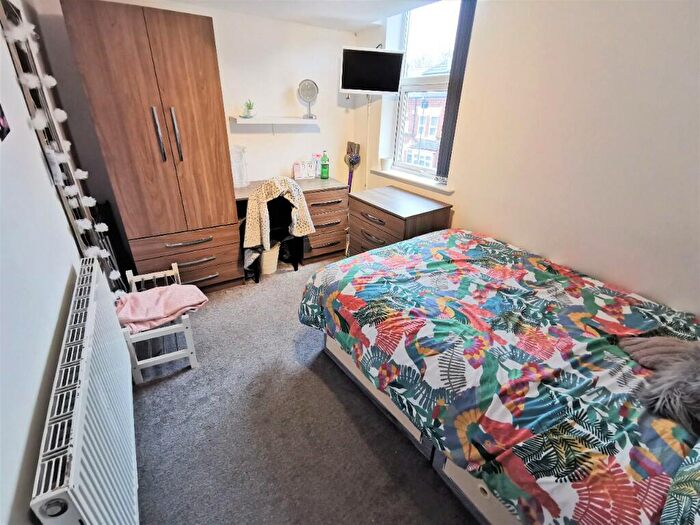 6 Bedroom Terraced House To Rent In Teignmouth Road, Selly Oak, Birmingham, B29