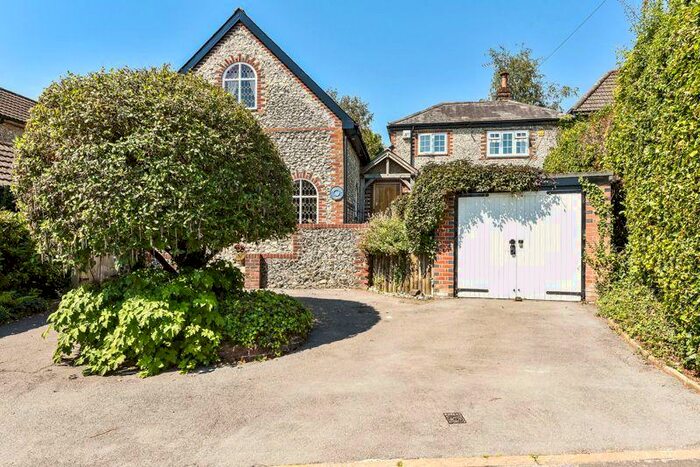 3 Bedroom Character Property To Rent In Clanfield, Nr Petersfield, Hampshire, PO8