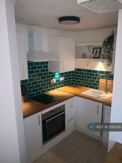 1 Bedroom Flat To Rent In St. Annes Park, Bristol, BS4