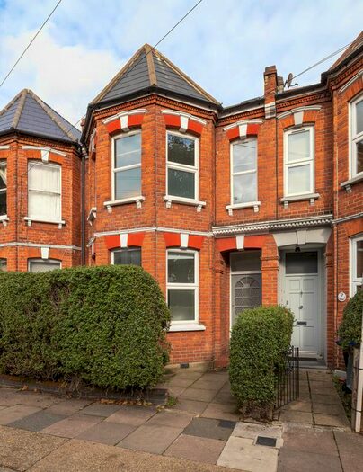 2 Bedroom Flat To Rent In Linacre Road, London, NW2
