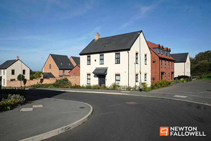 4 Bedroom Detached House For Sale In Charnian Way, Shepshed, LE12