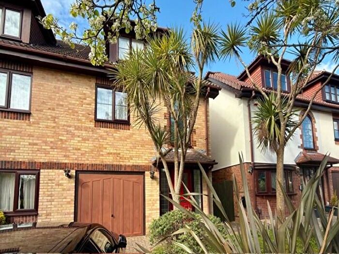 3 Bedroom House To Rent In Pointout Close, SO16