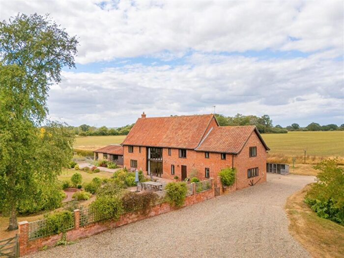 3 Bedroom Barn Conversion For Sale In Clay Common Lane, Uggeshall, Beccles, NR34