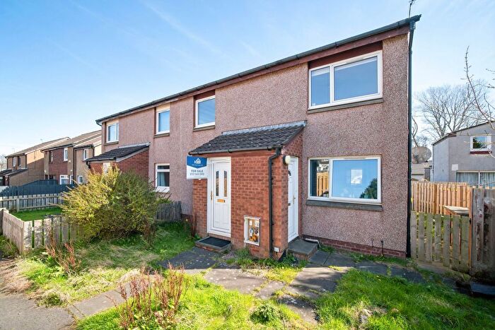 2 Bedroom Flat For Sale In Craigievar Square, Edinburgh, EH12