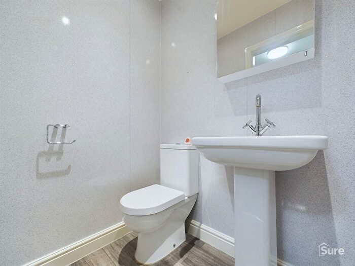 1 Bedroom Flat To Rent In High Street, Burton-On-Trent, Staffordshire, DE14
